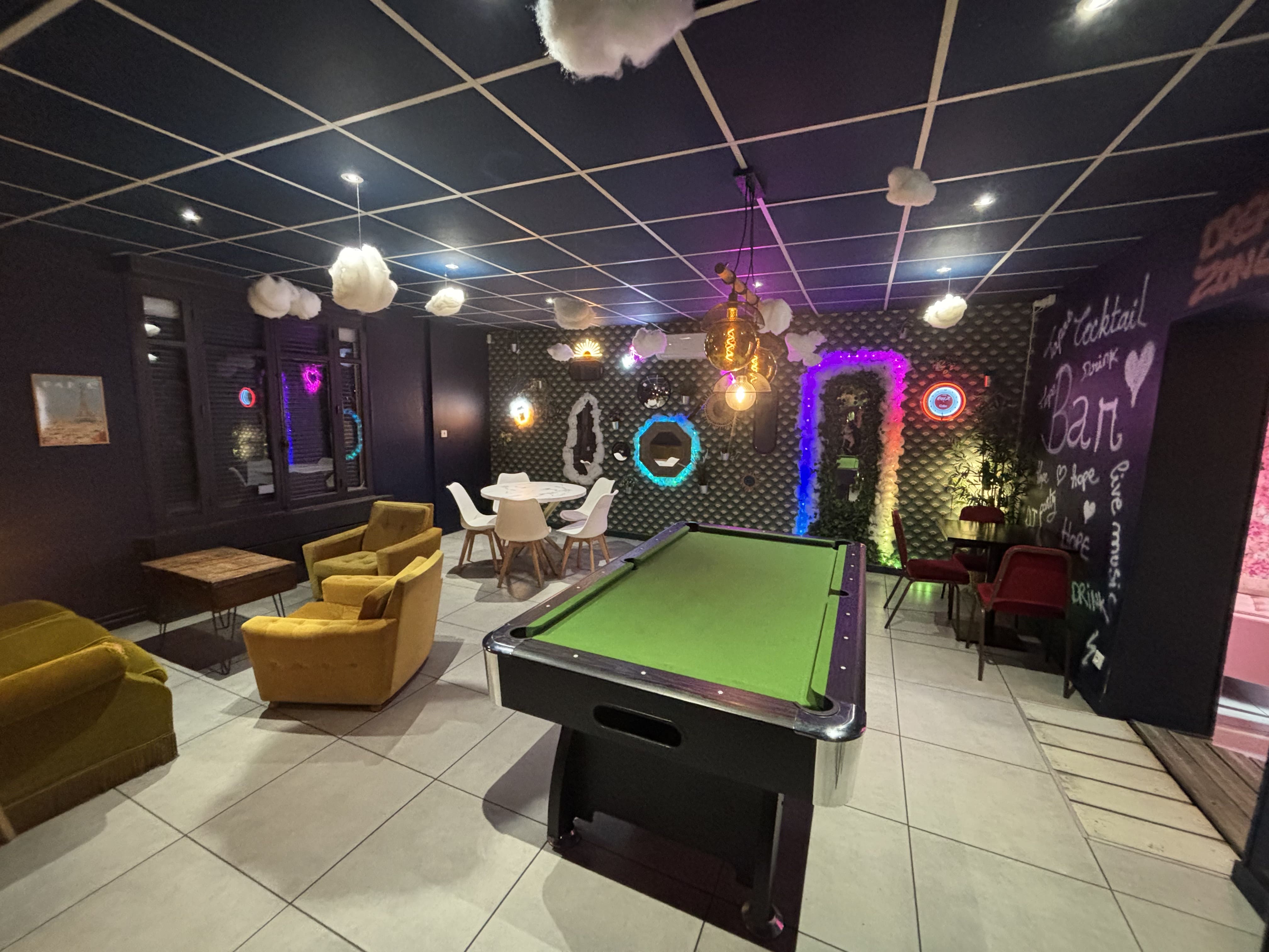 Billard au Hope Bar Mérignac